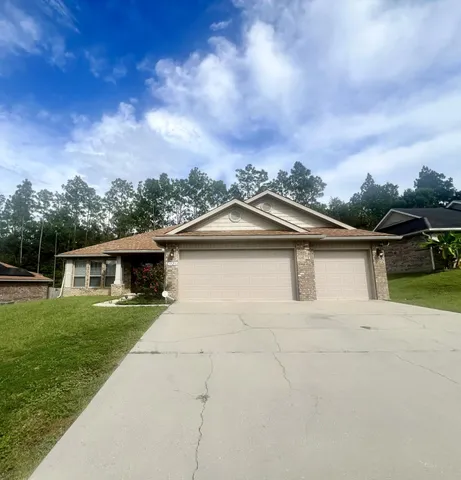 $2,450 | 3020 Crown Creek Circle, Crestview, FL 32539