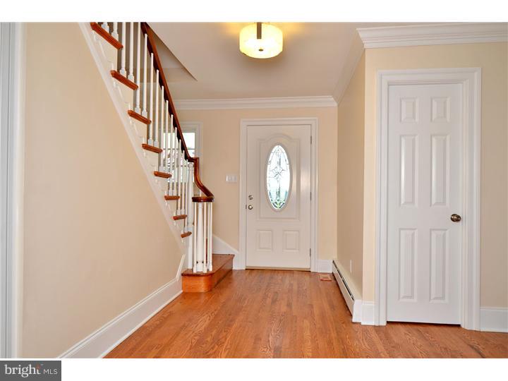 516 Watch Hill Road Villanova, PA 19085 - Photo 4 of 25