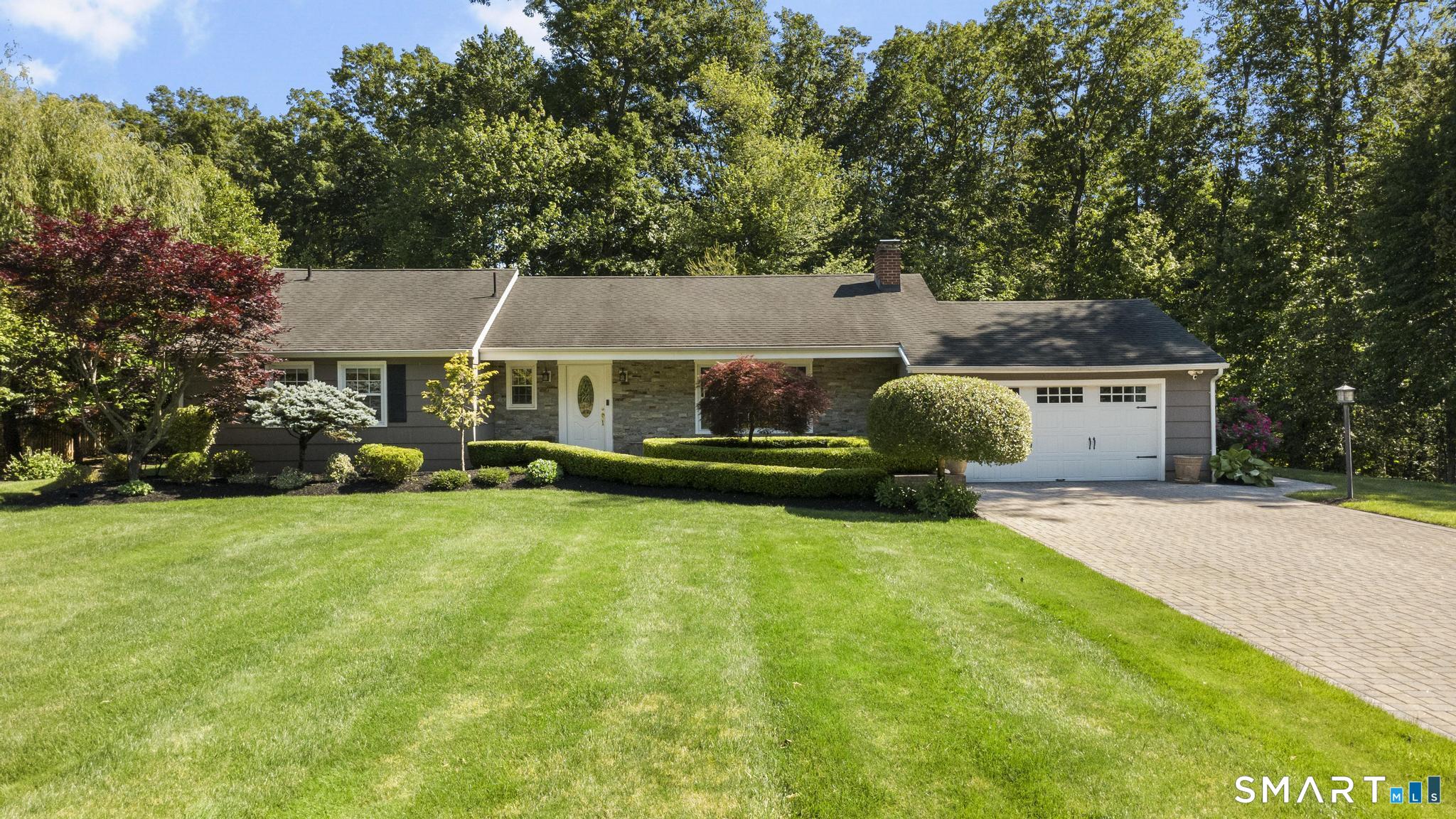 180 Tom Swamp Road Hamden, CT 06518 - Photo 1 of 40