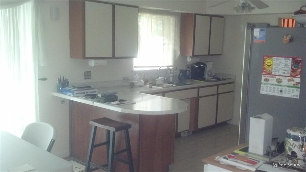 8899 35 Mile Road Romeo, MI 48065 - Photo 11 of 29 Kitchen