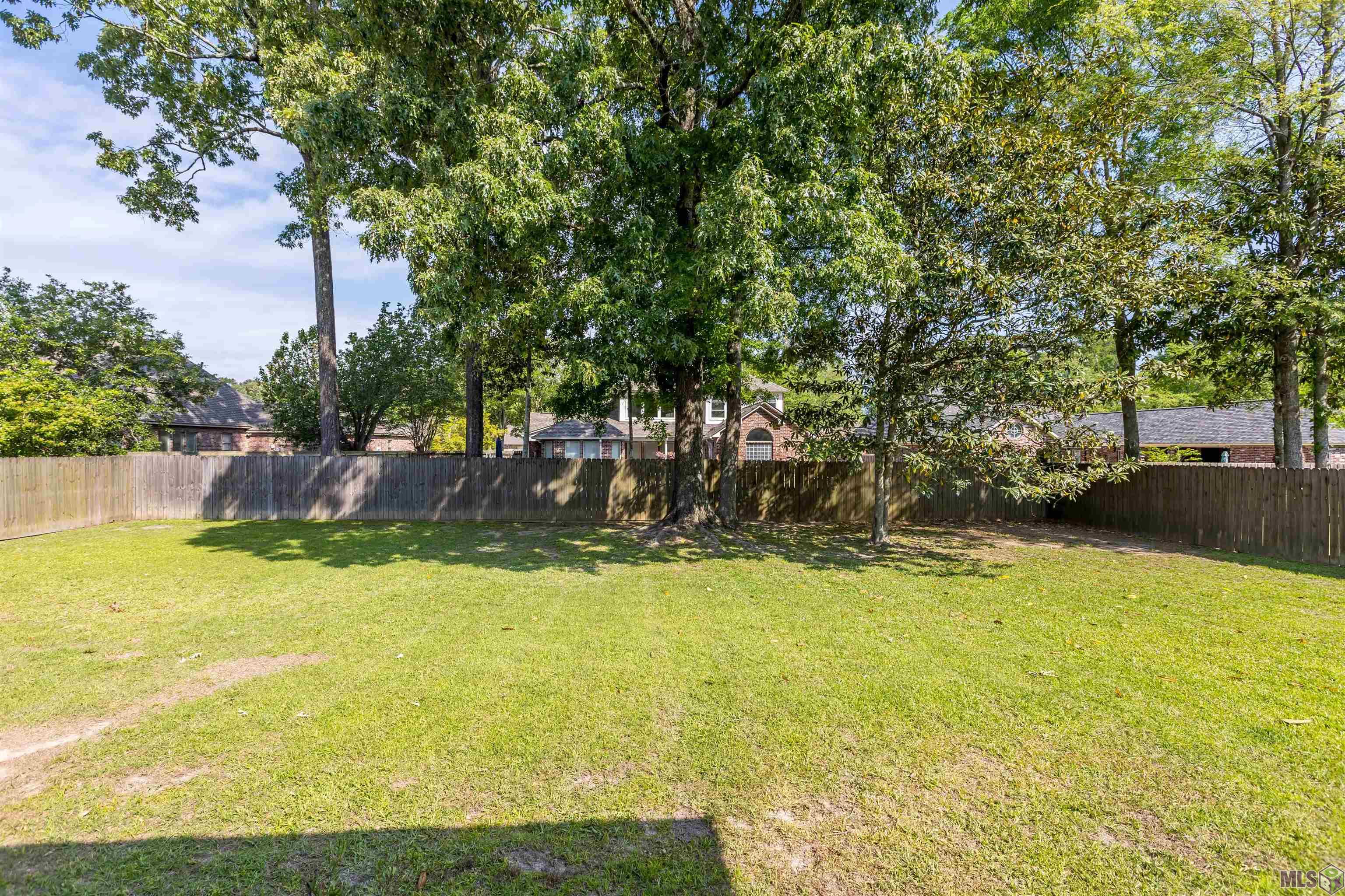 17857 Gray Moss Avenue Baton Rouge, LA 70817 - Photo 35 of 41 Gallery Image 35