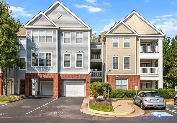 $240,000 | 604 Bristol Village Drive, Unit 104, Midlothian, VA 23114