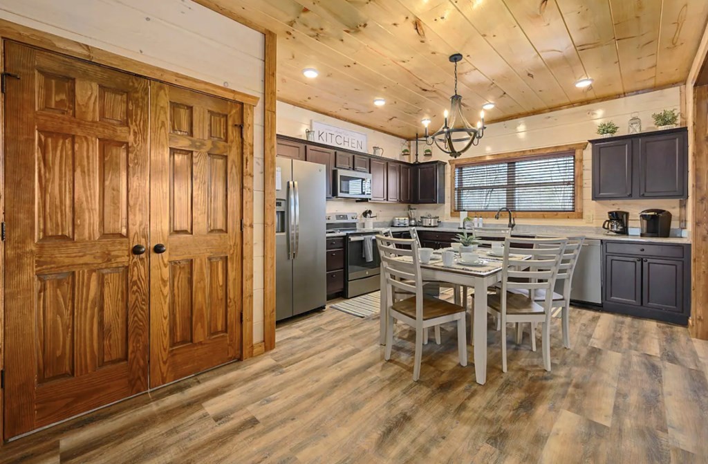 7 Cross Over Road Sevierville, TN 37876 - Photo 6 of 15
