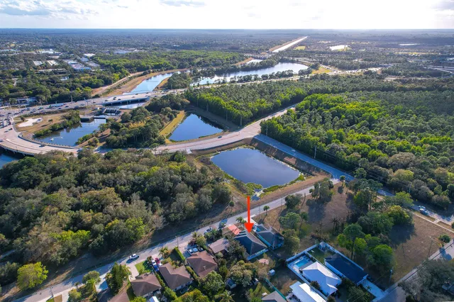 $570,000 | 6923 1st Street, Jupiter, FL 33458