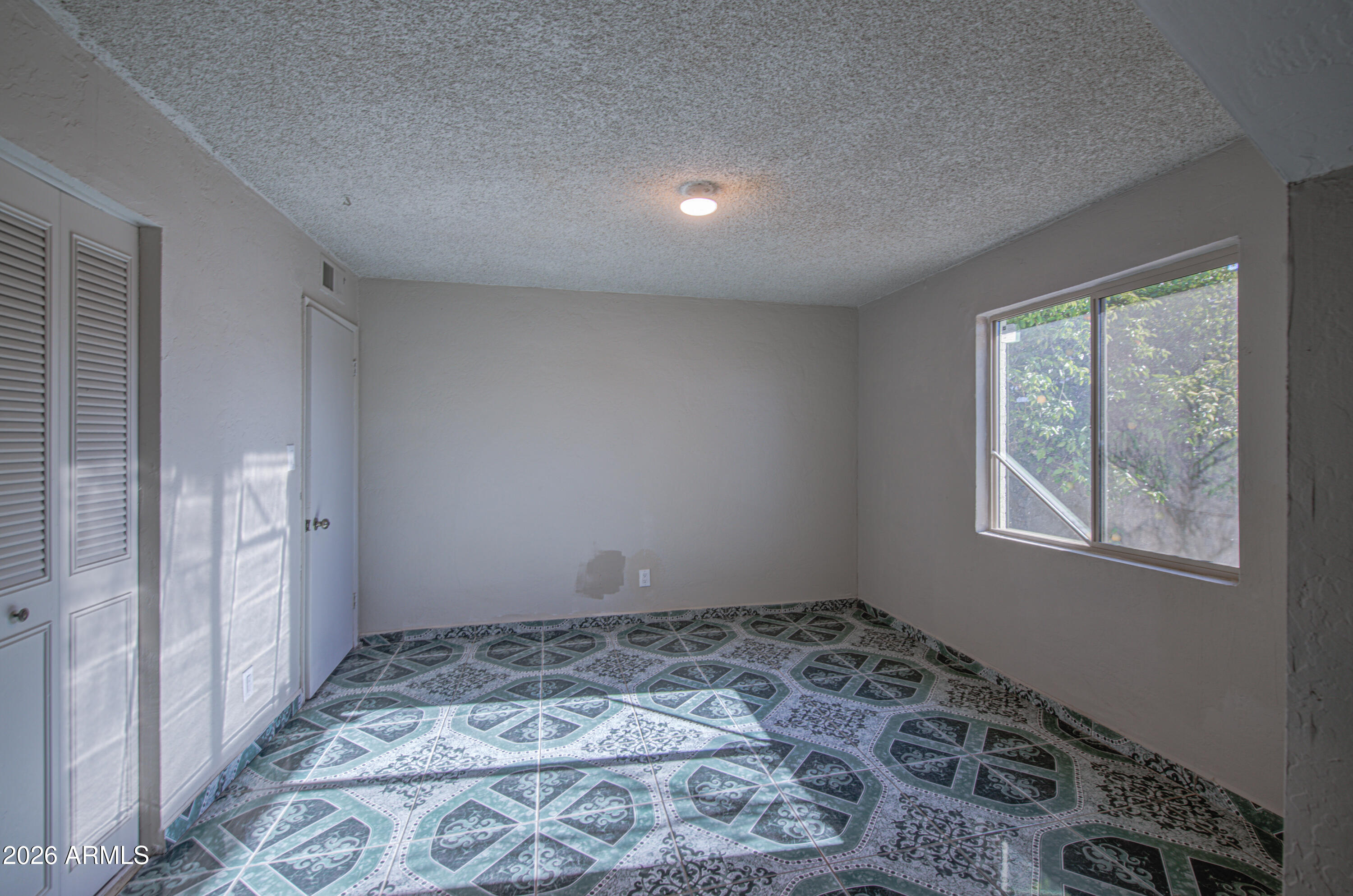 3204 West Monte Vista Road Phoenix, AZ 85009 - Photo 23 of 42 Bedroom 3-pic 2