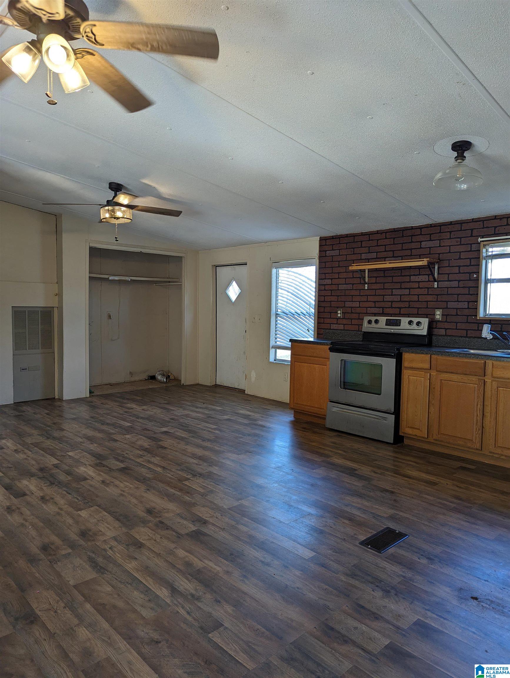 919 Buddy Vines Camp Road Bessemer, AL 35023 - Photo 5 of 17
