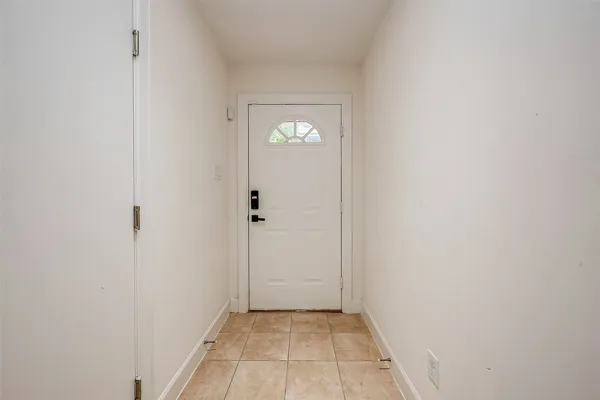 $215,000 | 2710 Hullsmith Drive, Unit 1503, Houston, TX 77063