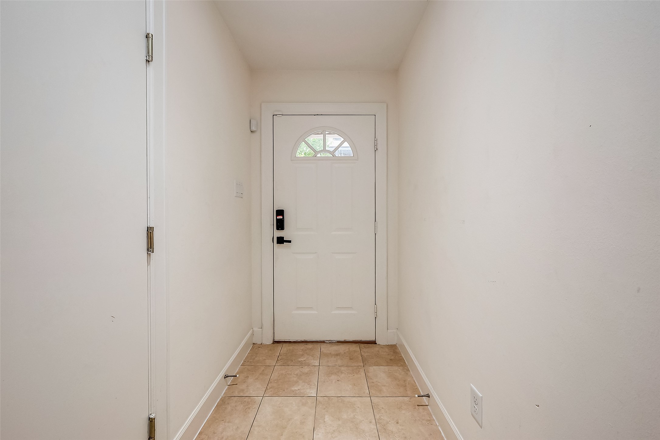 2710 Hullsmith Drive, Unit 1503 Houston, TX 77063 - Photo 4 of 14 a view of an empty room