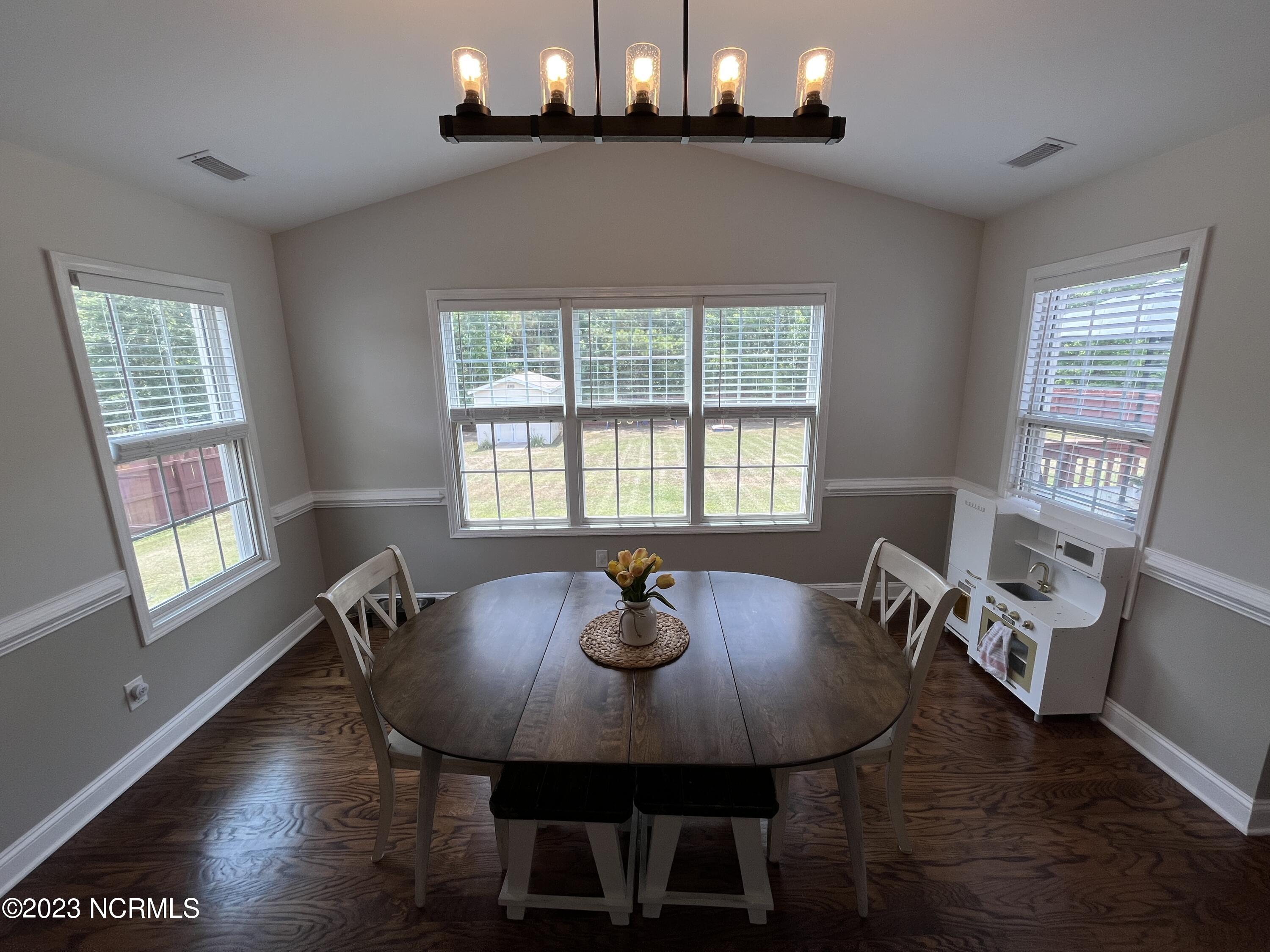 100 Jaylin Boulevard Spring Lake, NC 28390 - Photo 13 of 34 Dining 1 -100 Jaylin Blvd