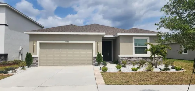 $2,775 | 16966 Oval Rum Drive, Wimauma, FL 33598
