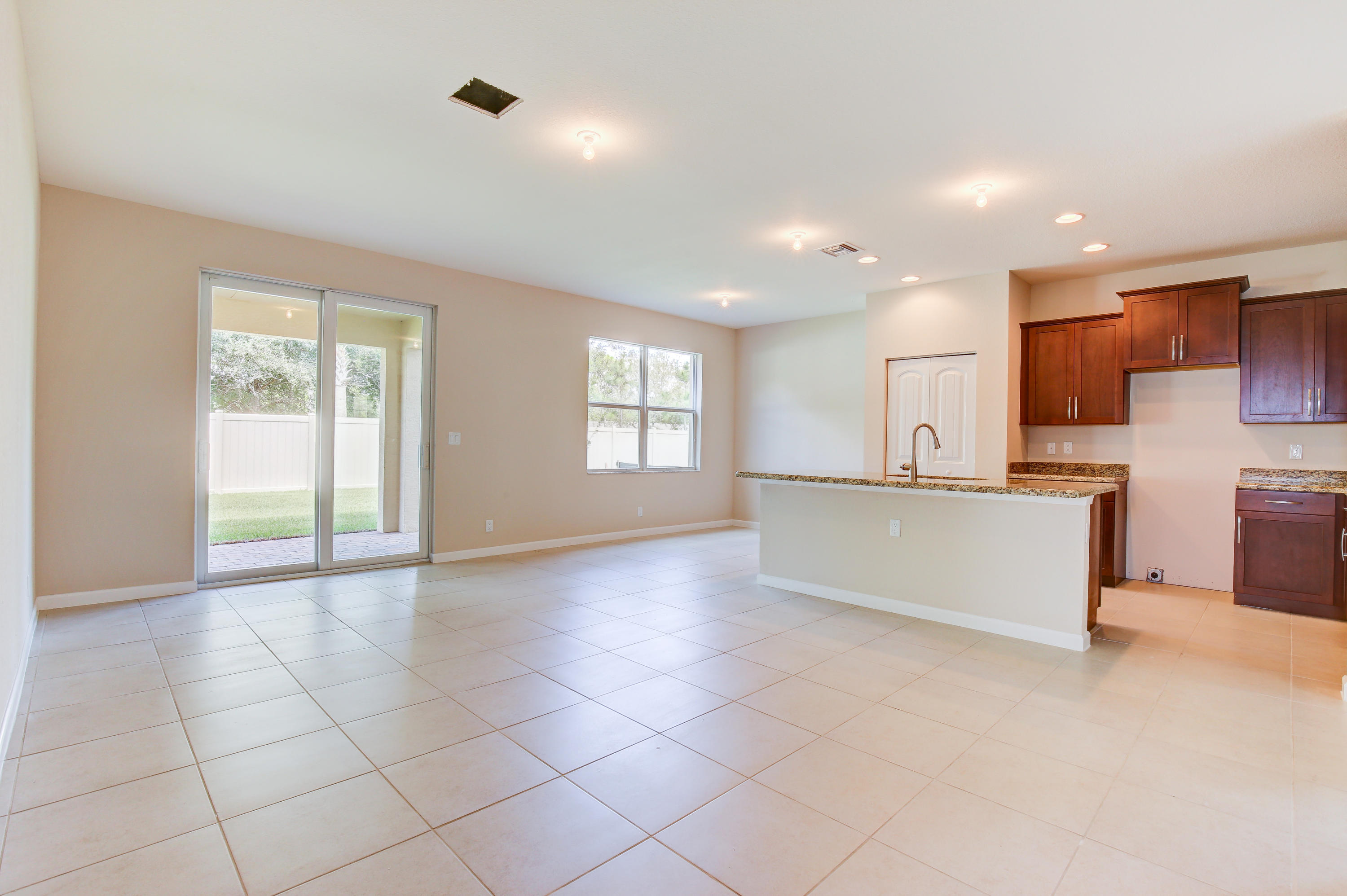 7099 Limestone Cay Road Jupiter, FL 33458 - Photo 10 of 22 7099 Limestone Cay Road 2843-C-L-10