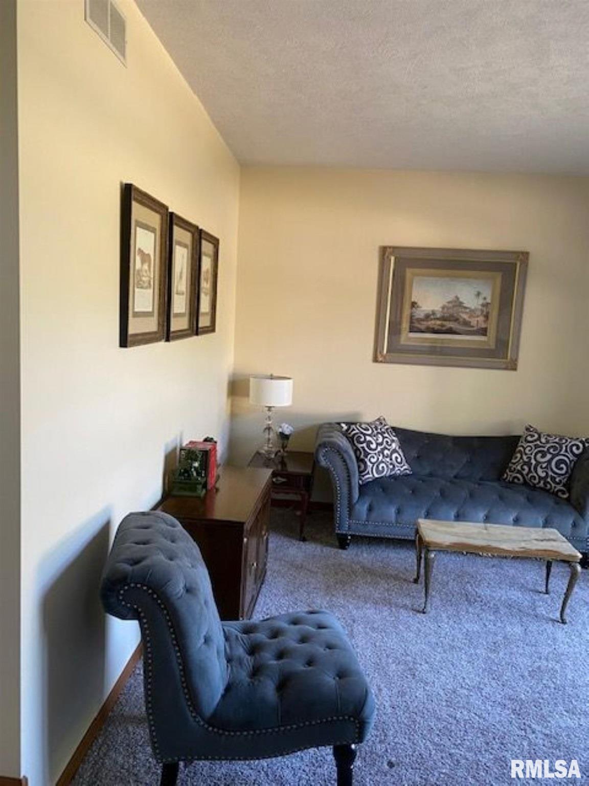 408 Clipper Road Springfield, IL 62711 - Photo 8 of 39 Gallery Image 8