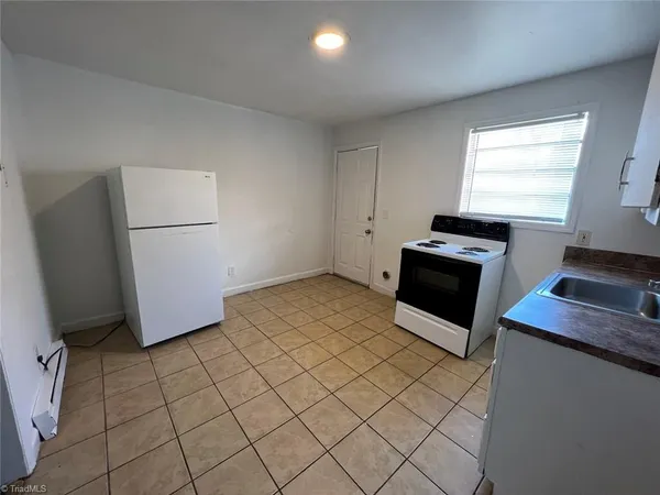 $795 | 704 Glover Street, Unit C, Greensboro, NC 27406
