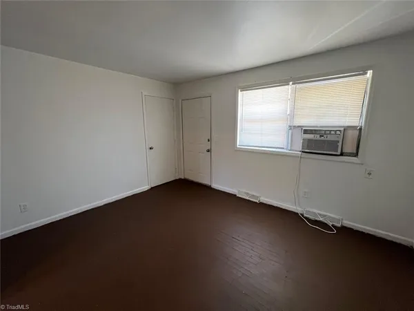 $795 | 704 Glover Street, Unit C, Greensboro, NC 27406