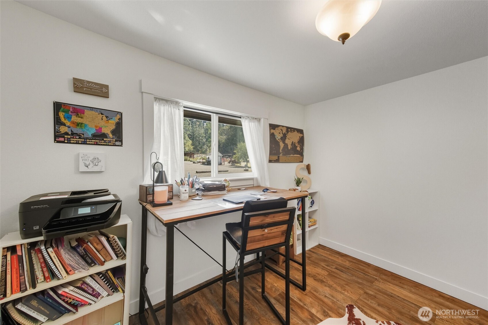 4955 South Pass Road Sumas, WA 98295 - Photo 21 of 40 a view of a workspace with furniture and a window