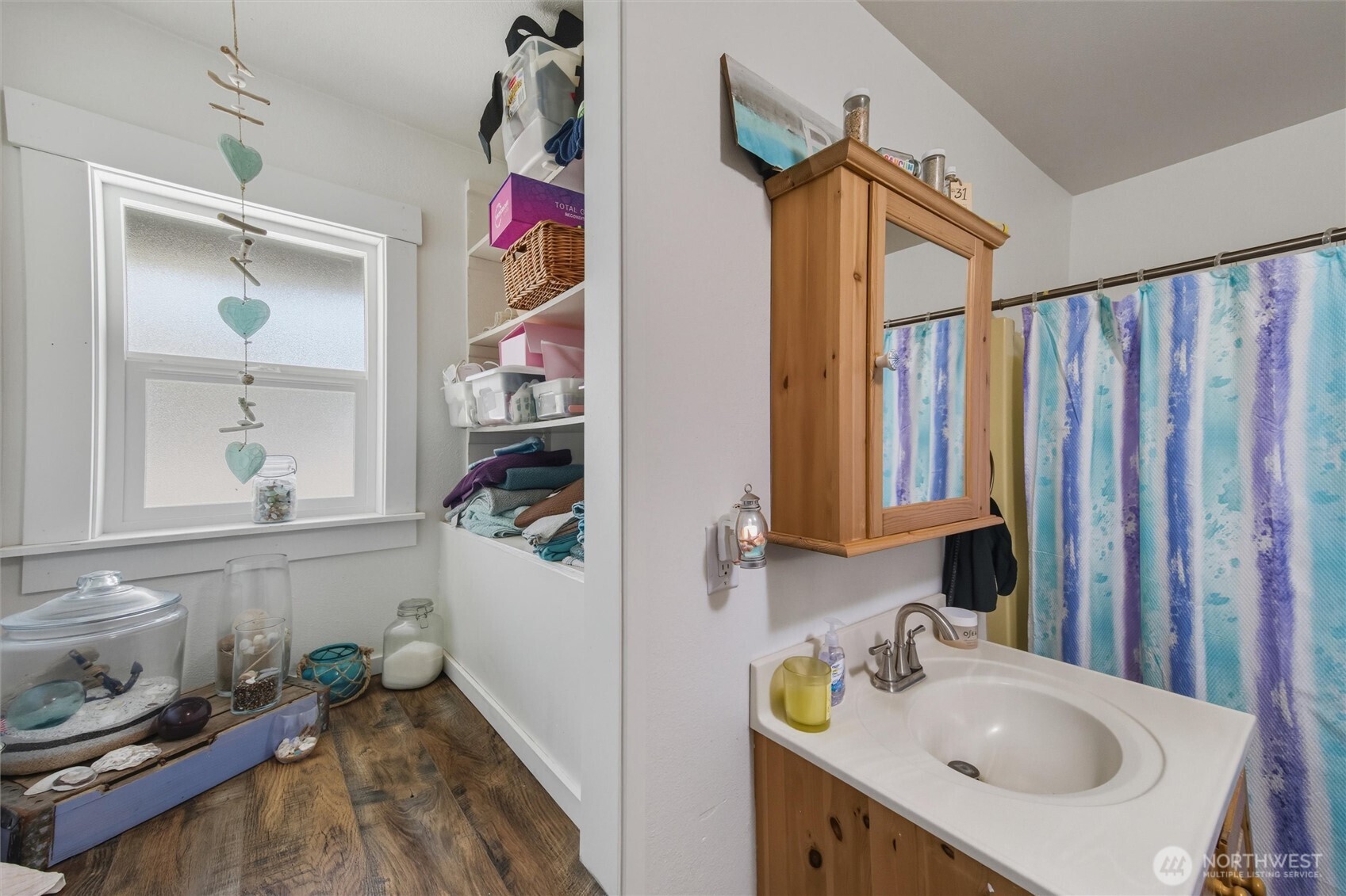 4955 South Pass Road Sumas, WA 98295 - Photo 23 of 40 a bathroom with a sink vanity and mirror