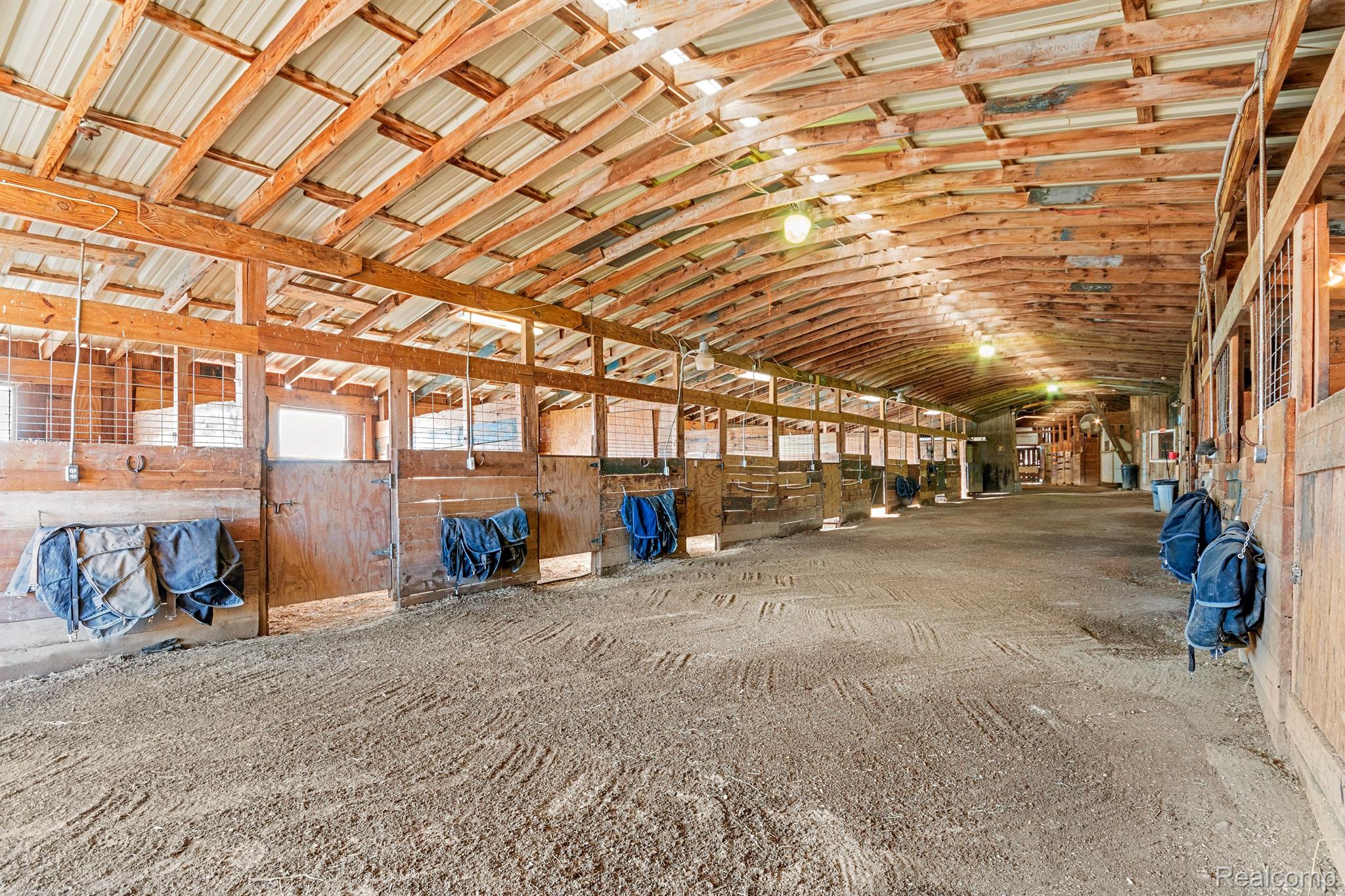 2444 Porter Road White Lake, MI 48383 - Photo 32 of 44 Gallery Image 32