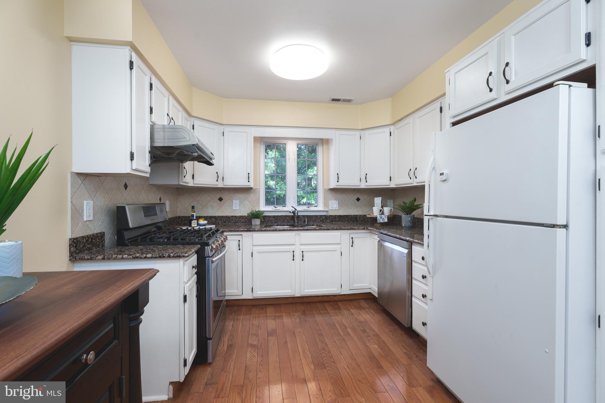 112 Castleton Road Princeton, NJ 08540 - Photo 15 of 35