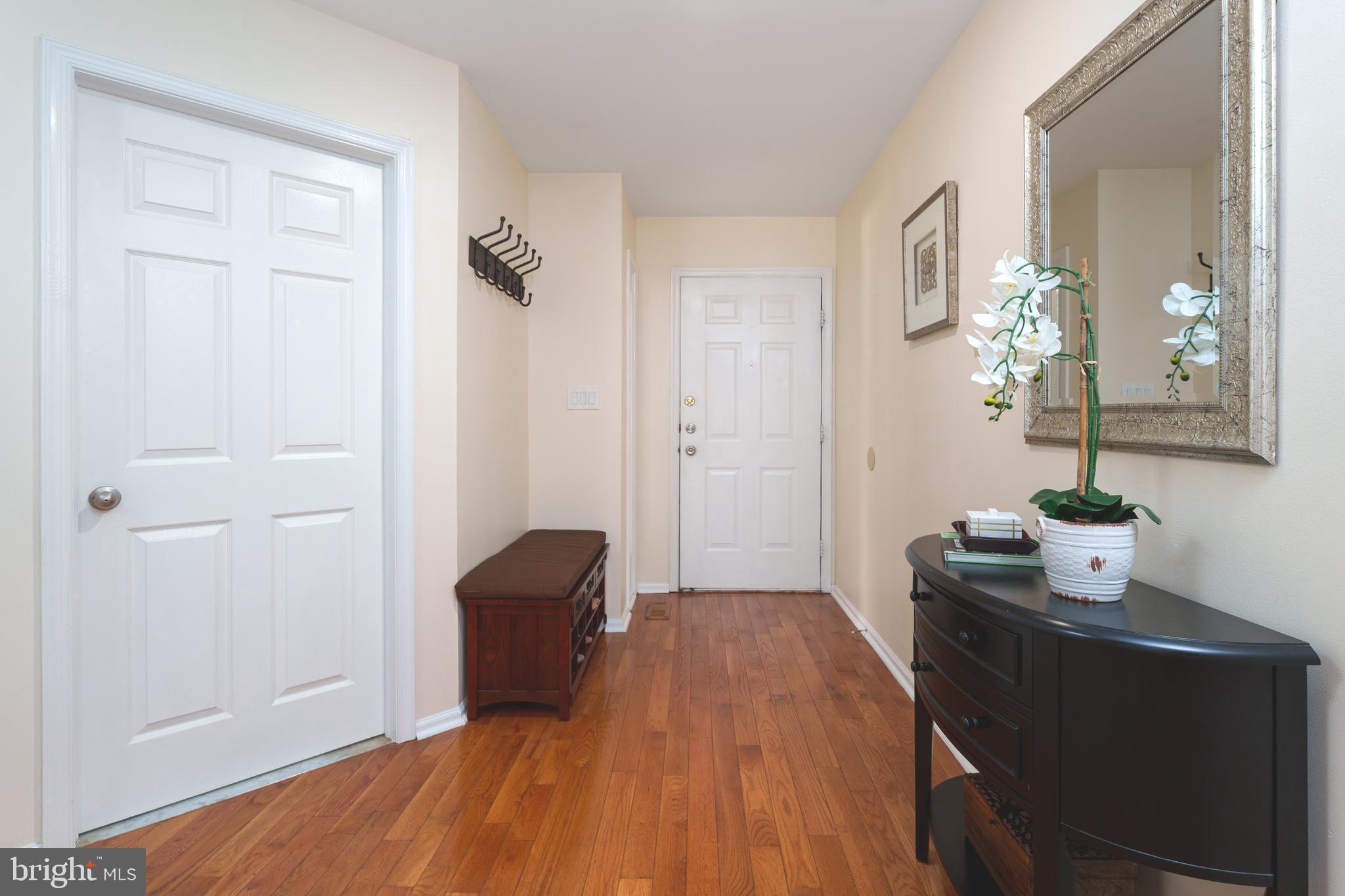 112 Castleton Road Princeton, NJ 08540 - Photo 3 of 35