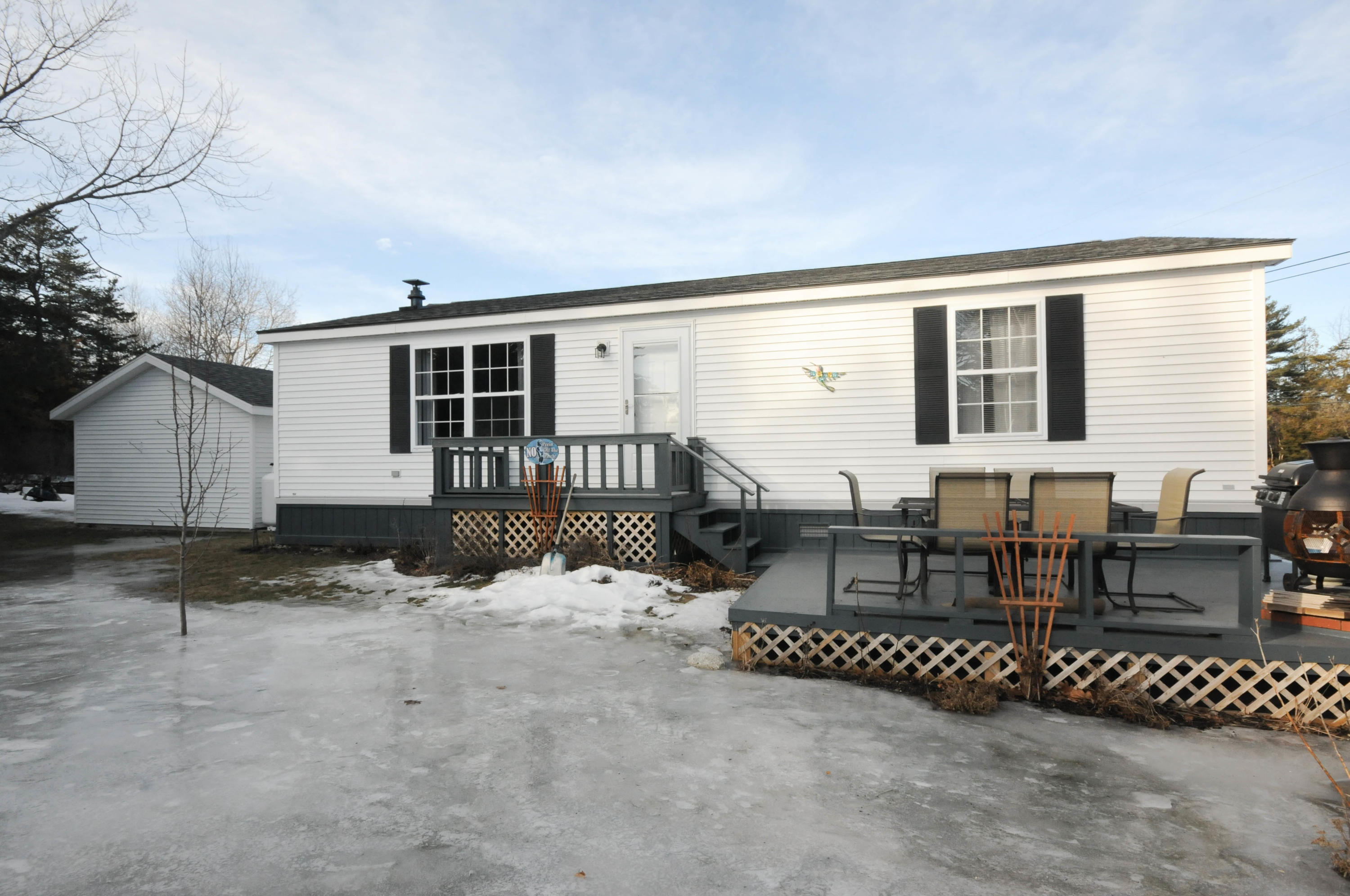 224 Main Street Prospect Harbor, ME 04669 - Photo 4 of 32 DSC_3310