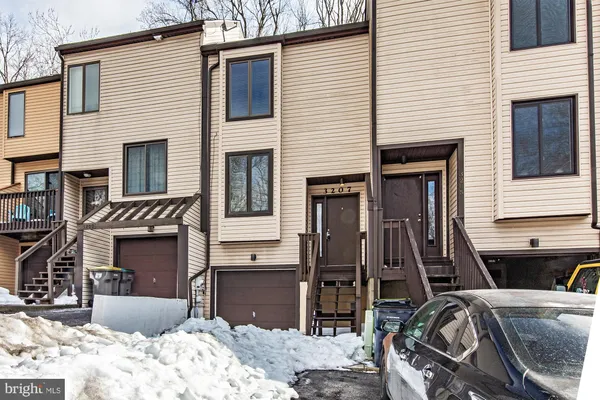 $2,200 | 3207 Champions Drive, Wilmington, DE 19808