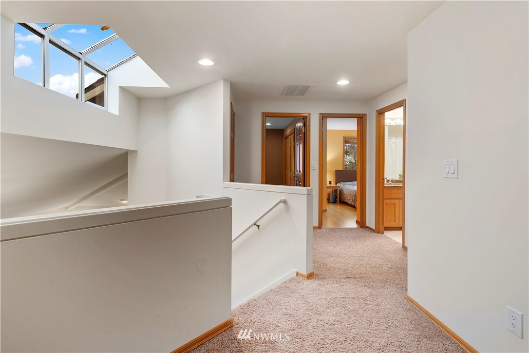 18716 139th Way Southeast Renton, WA 98058 - Photo 17 of 32 Gallery Image 17
