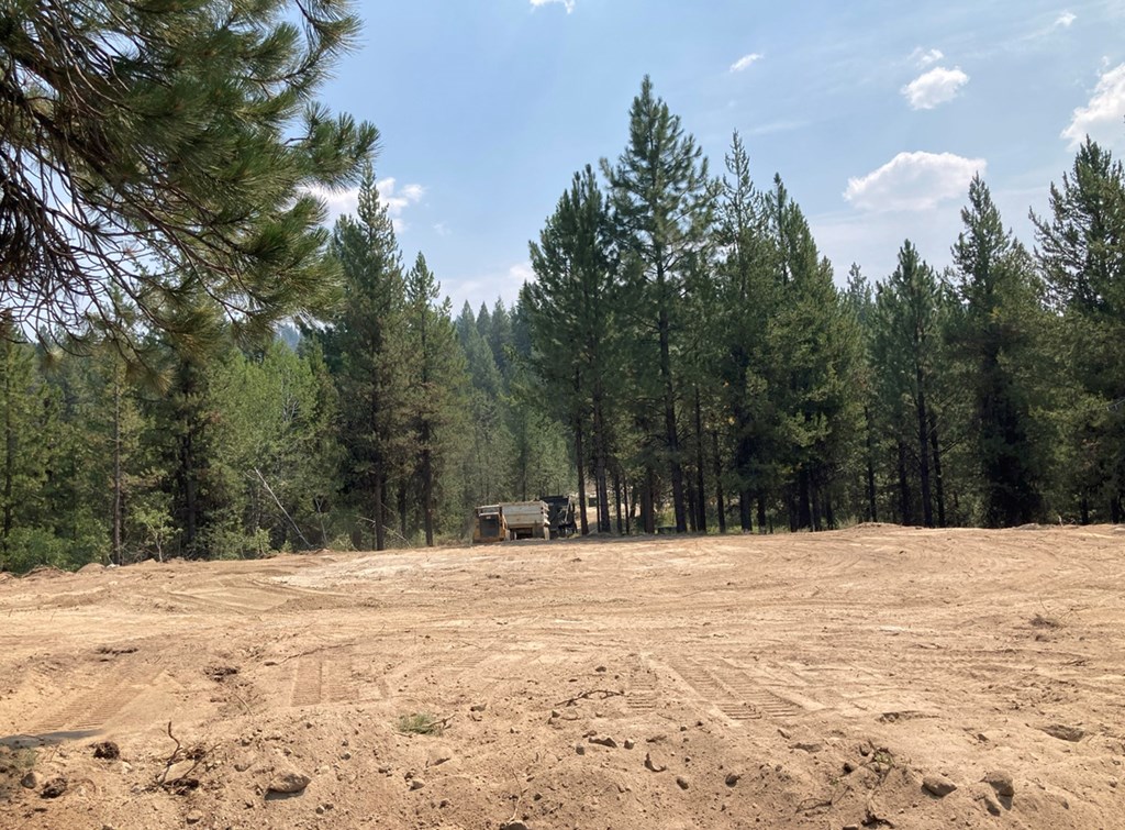 211 Pointes Road, Unit 26 Cascade, ID 83611 - Photo 4 of 14 Large Graveled Pad Site