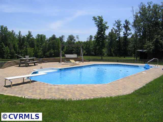 4115 Cedar Plains Road Sandy Hook, VA 23153 - Photo 7 of 10 Gallery Image 7