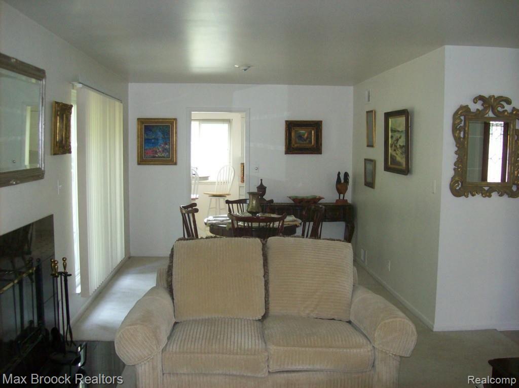 16222 Reedmere Avenue Franklin, MI 48025 - Photo 3 of 6 reed2.jpg