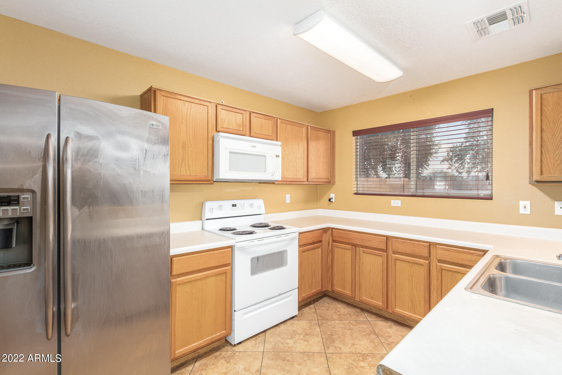 9431 West Eaton Road Phoenix, AZ 85037 - Photo 13 of 29 13 - Eaton