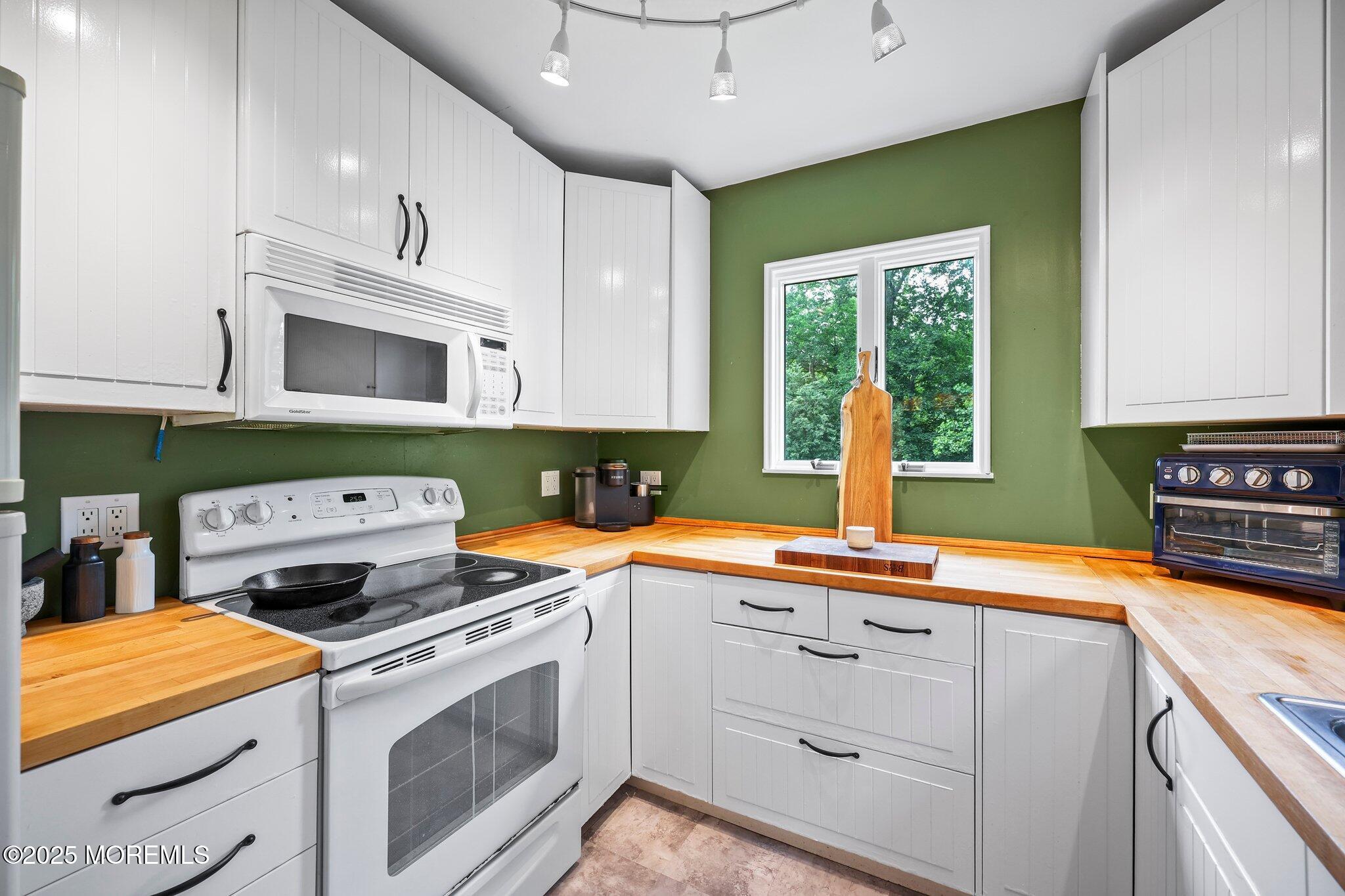 148 Reservoir Road Hopewell, NJ 08525 - Photo 23 of 44 19-web-or-mls-LPM_4559