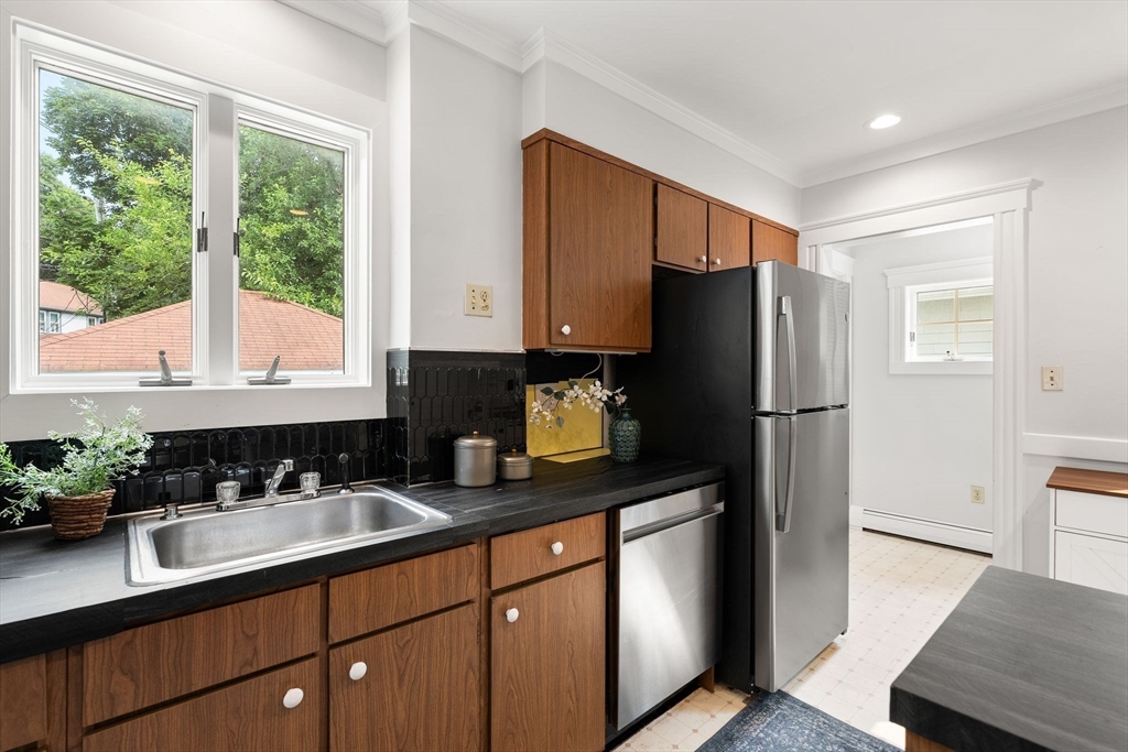 67 Ronald Road Arlington, MA 02474 - Photo 18 of 41