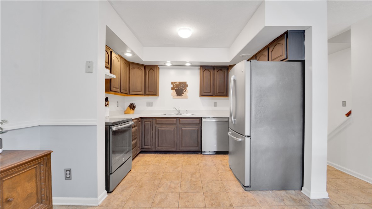 5743 Running Brook Road Farmington, NY 14425 - Photo 8 of 27