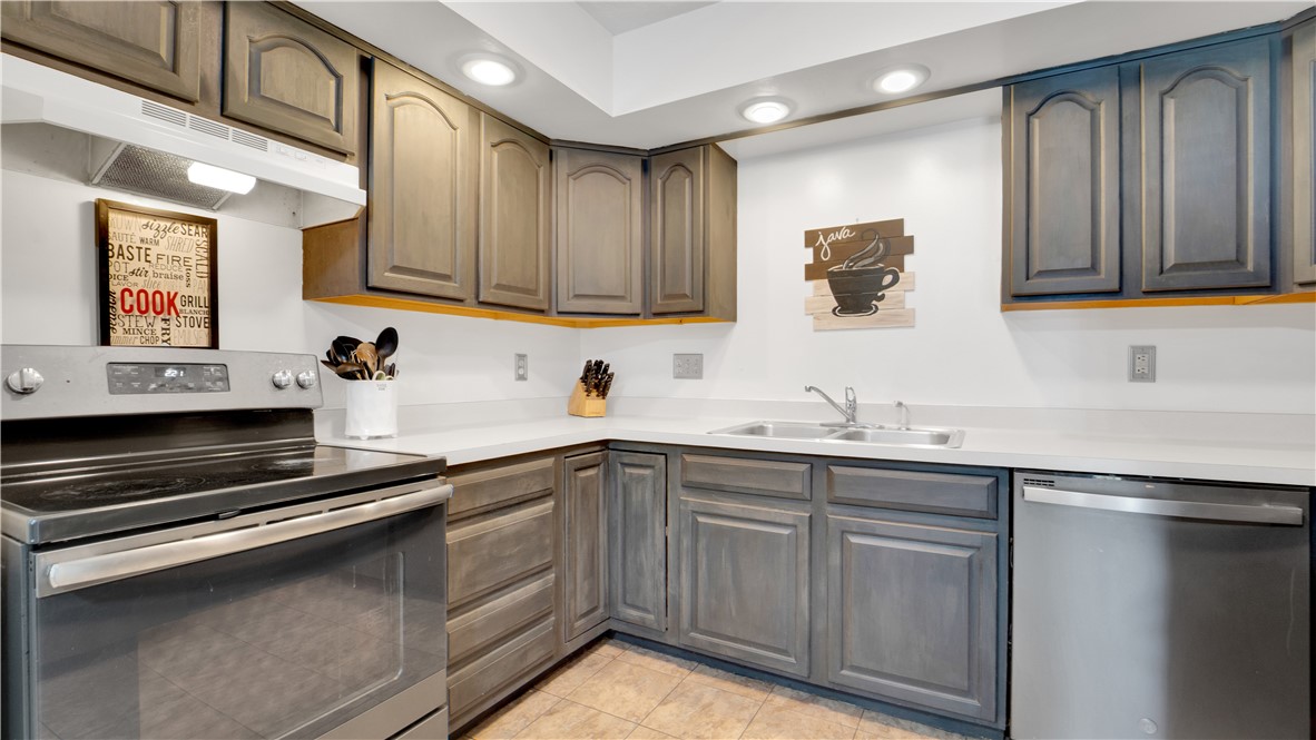 5743 Running Brook Road Farmington, NY 14425 - Photo 9 of 27