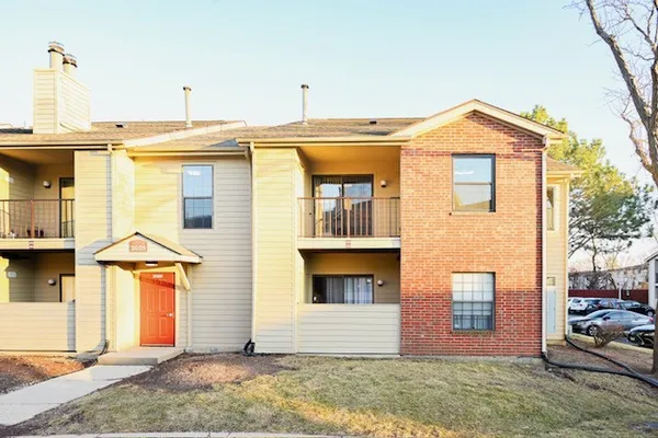 $257,000 | 2028 North Rand Road, Unit 202, Palatine, IL 60074