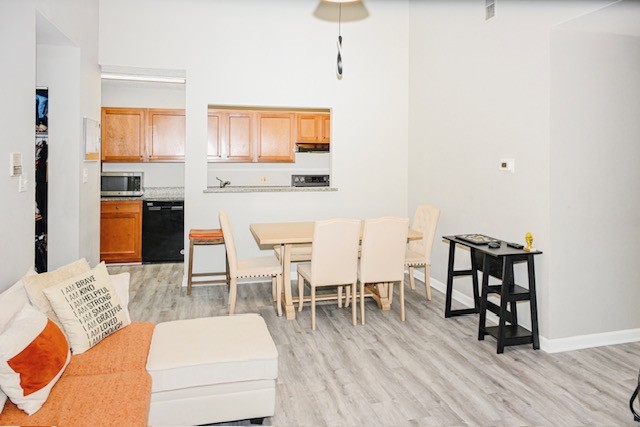 2028 North Rand Road, Unit 202 Palatine, IL 60074 - Photo 4 of 19