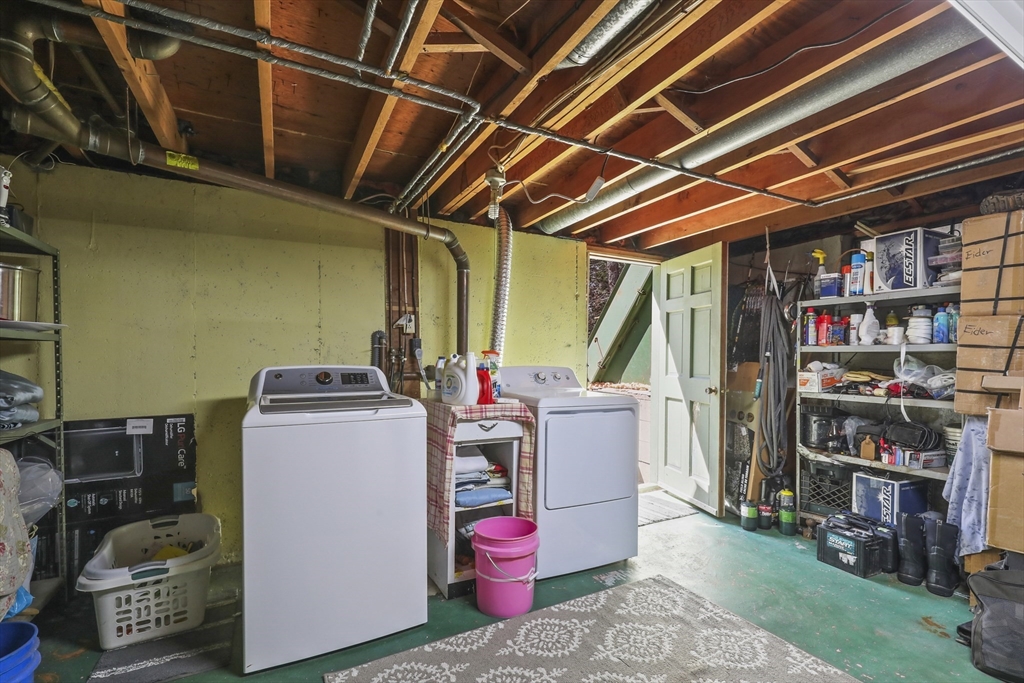 47 Cliff Road Bourne, MA 02532 - Photo 23 of 31