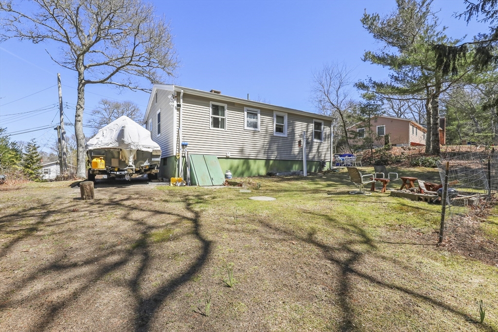 47 Cliff Road Bourne, MA 02532 - Photo 26 of 31