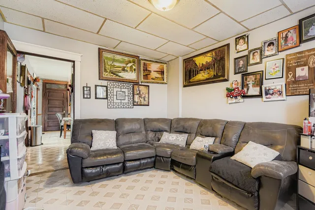 $249,000 | 2453 South Trumbull Avenue, Chicago, IL 60623