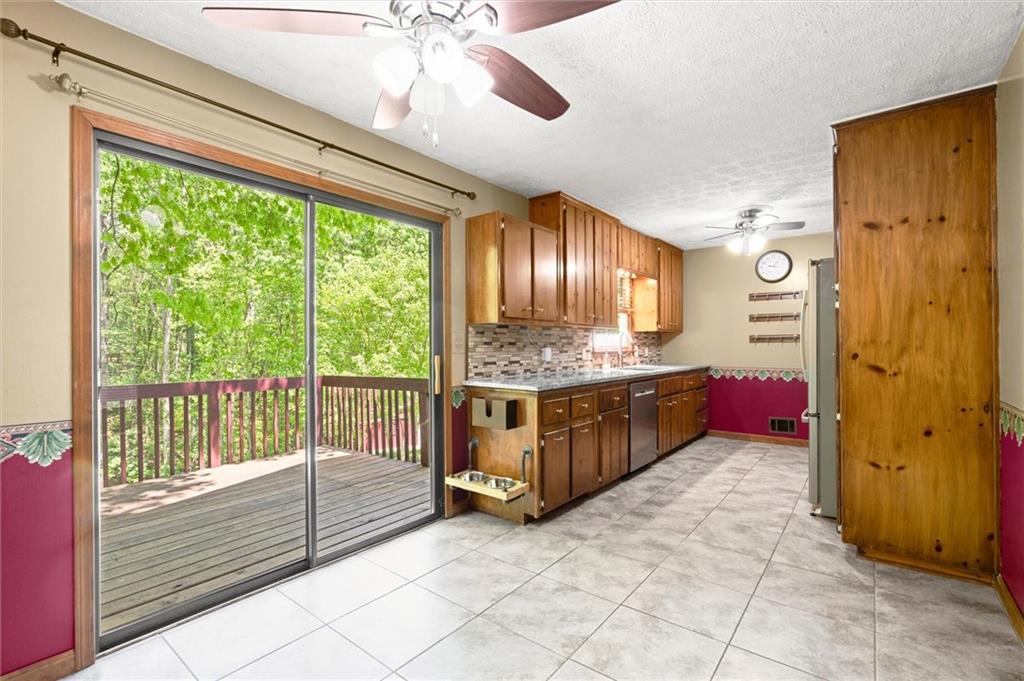 225 Pine Trail Canton, GA 30115 - Photo 7 of 36