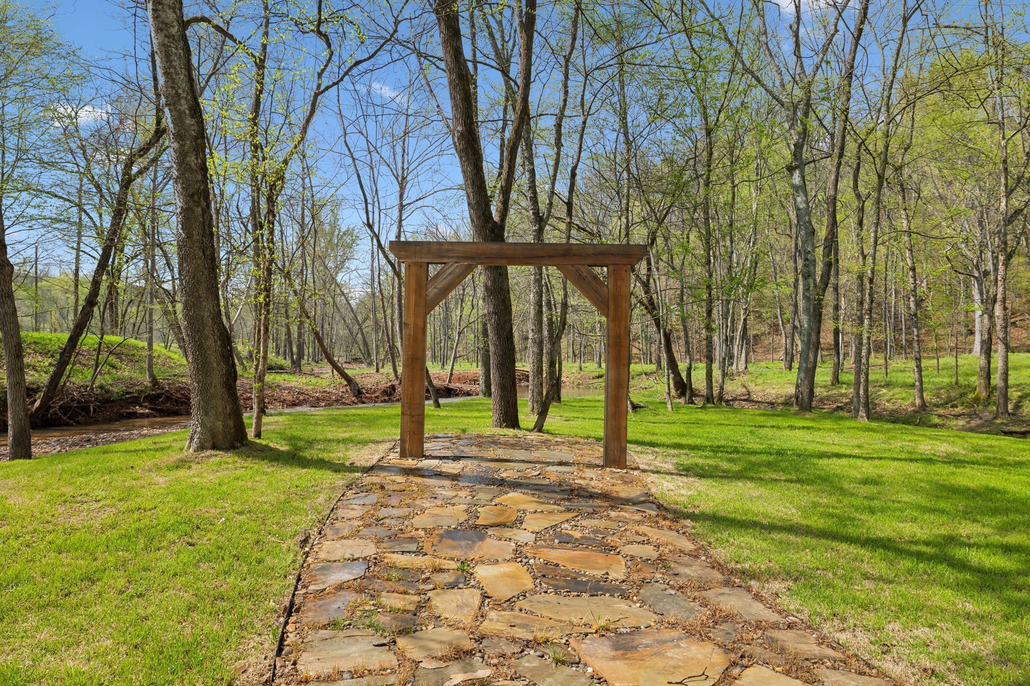 3105 Coy Hill Road Olivehill, TN 38475 - Photo 61 of 95 a view of a park with large trees