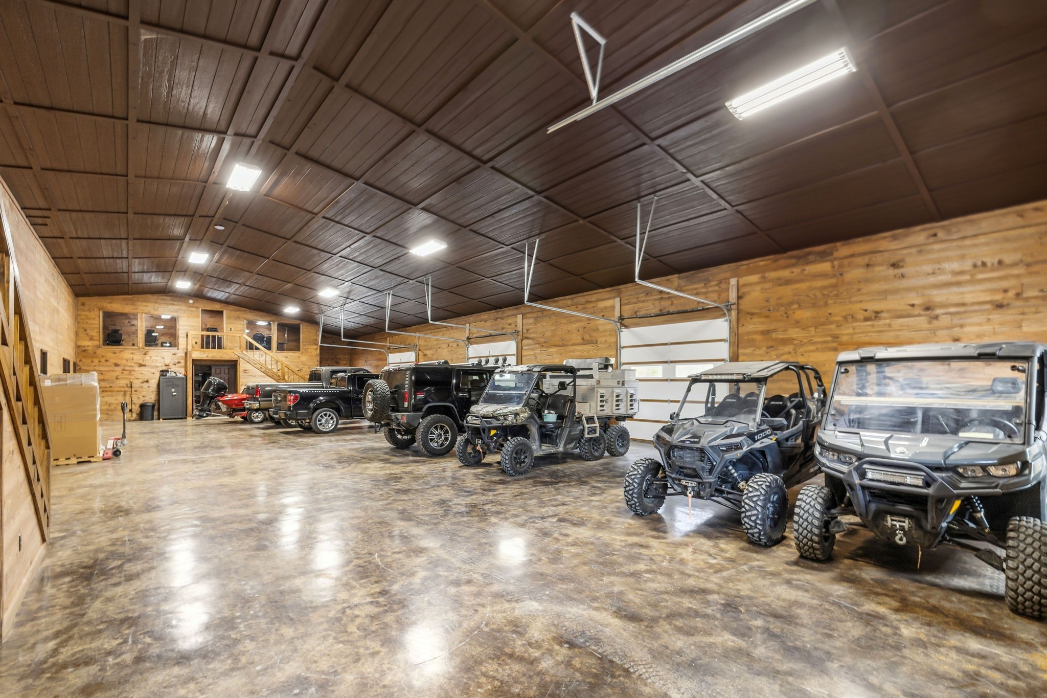 3105 Coy Hill Road Olivehill, TN 38475 - Photo 73 of 95 a view of a storage room with lot of furniture