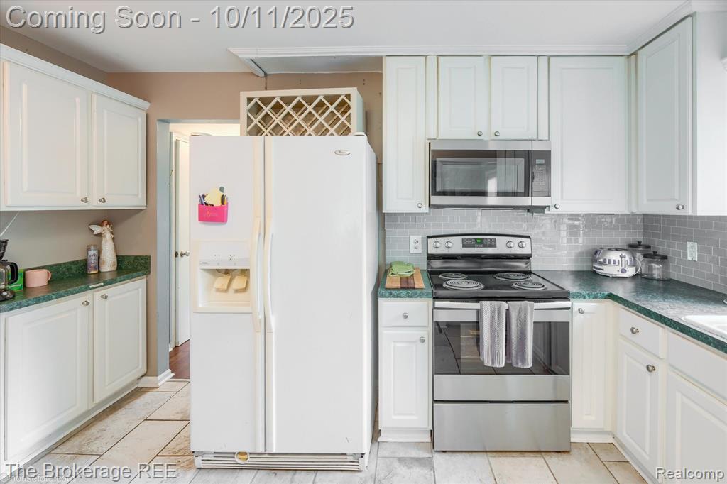 5241 Drayton Road Clarkston, MI 48346 - Photo 15 of 39 Gallery Image 15