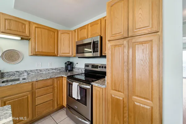 $1,000,000 | 2080-2082 New River Inlet Road, North Topsail Beach, NC 28460