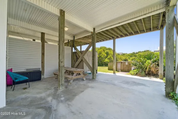 $1,000,000 | 2080-2082 New River Inlet Road, North Topsail Beach, NC 28460