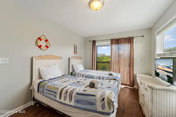 $1,000,000 | 2080-2082 New River Inlet Road, North Topsail Beach, NC 28460