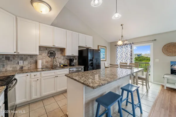 $1,000,000 | 2080-2082 New River Inlet Road, North Topsail Beach, NC 28460