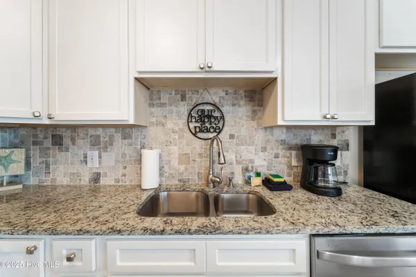 $1,000,000 | 2080-2082 New River Inlet Road, North Topsail Beach, NC 28460