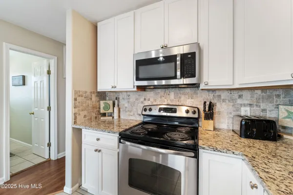 $1,000,000 | 2080-2082 New River Inlet Road, North Topsail Beach, NC 28460