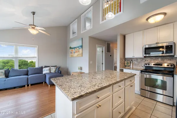 $1,000,000 | 2080-2082 New River Inlet Road, North Topsail Beach, NC 28460